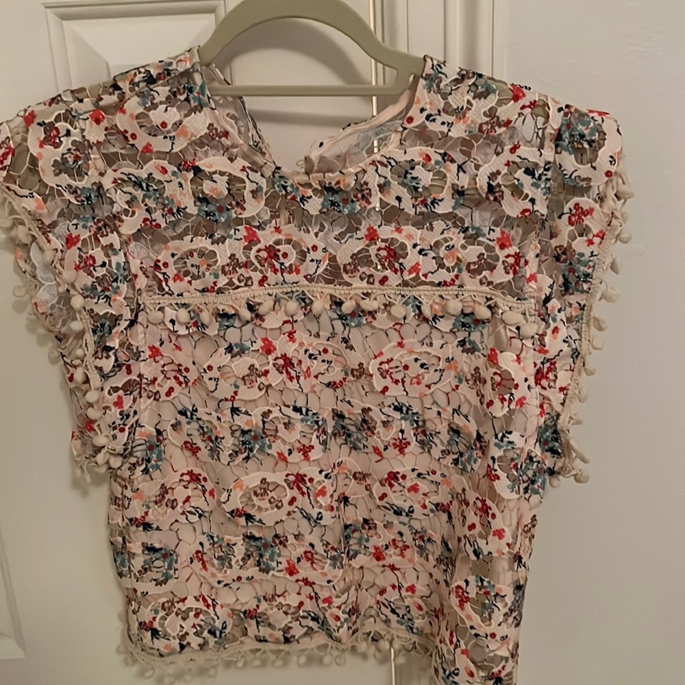 Adorable multi color tularosa blouse